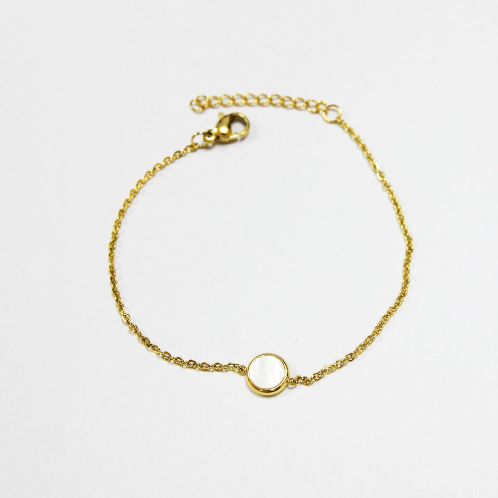 The latest trends in white shell bracelets asonjewelry